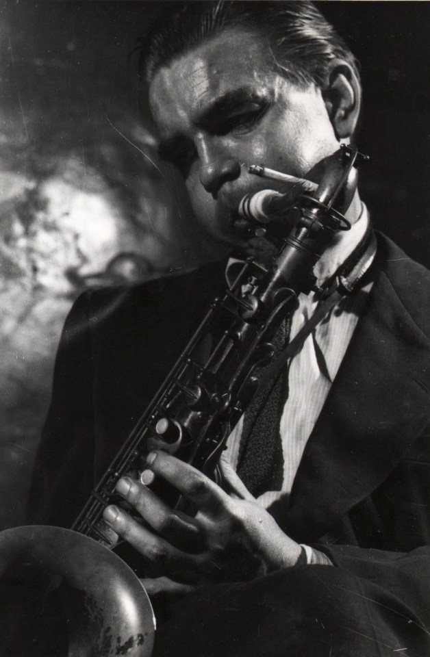 25.&nbsp;HUGH BELL (American, 1927-2012), Brew Moore at the Open Door Cafe, 1953