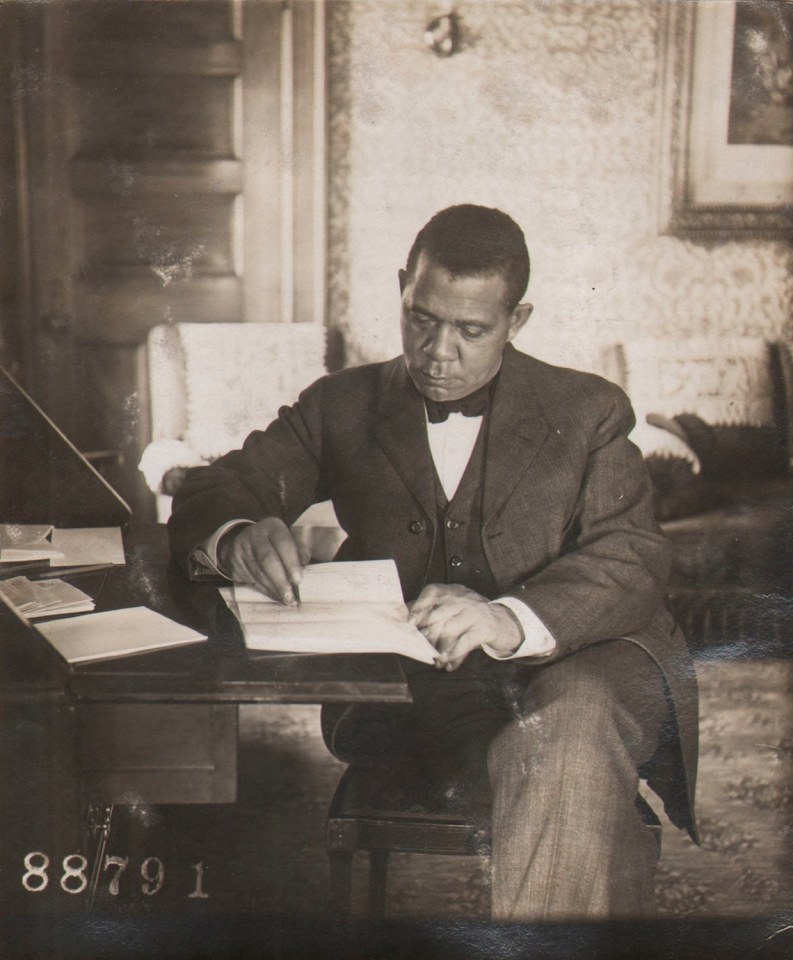 49.&nbsp;UNDERWOOD &amp;amp; UNDERWOOD, Booker T. Washington, 1906