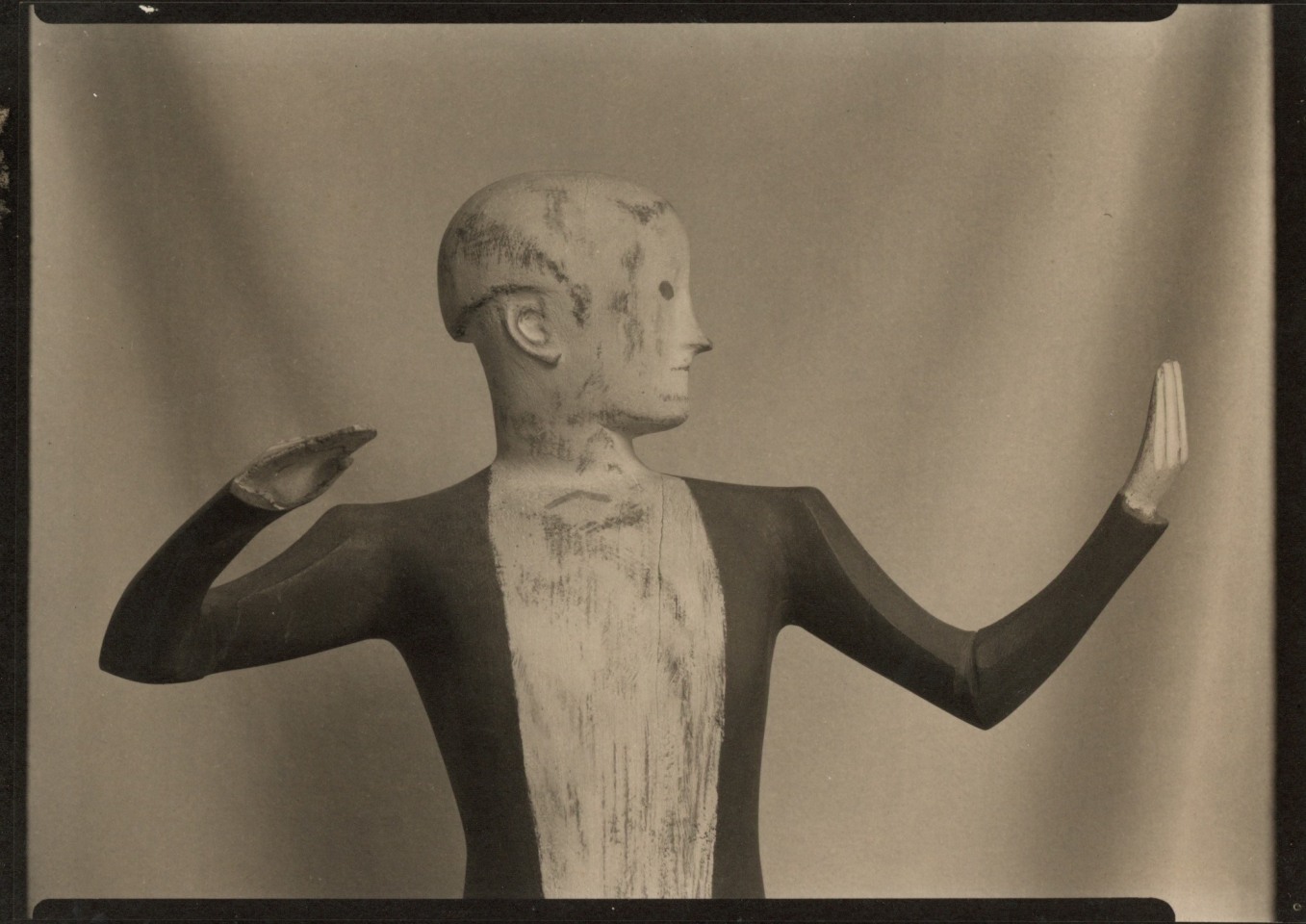 ELIE NADELMAN, PHOTOGRAPH OF A SCULPTURE, C. 1920