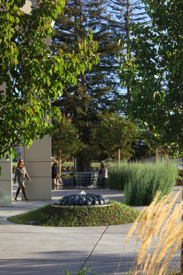 GREEN FOSSIL FOUNTAIN PLAZA
