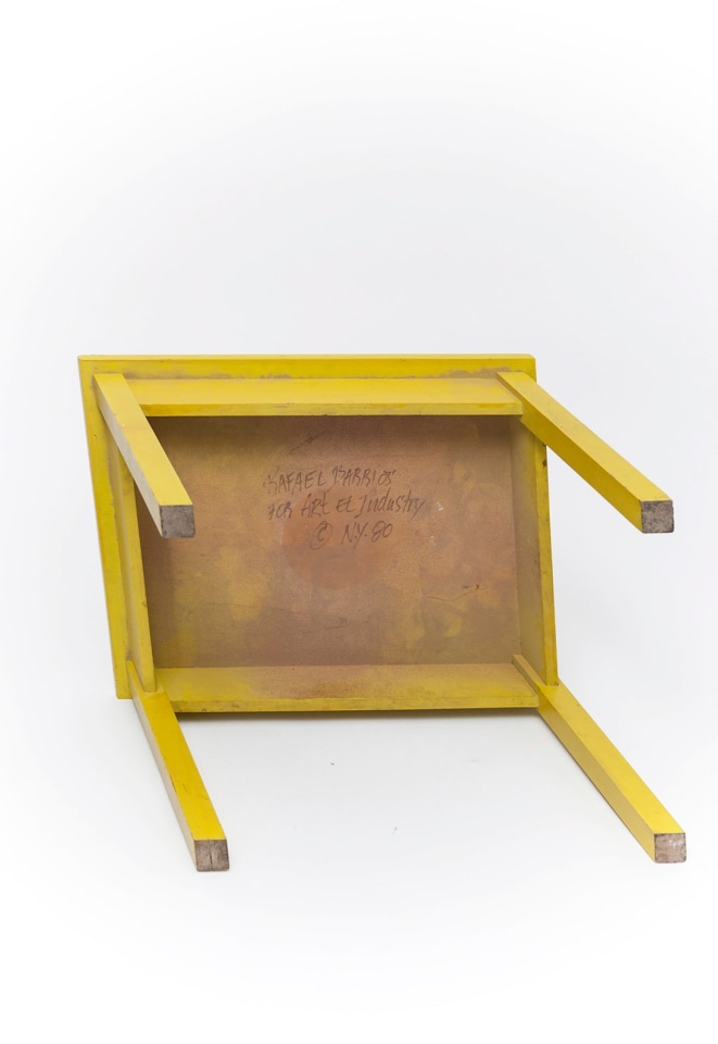 Rafael Barrios' Mesa table signature under table