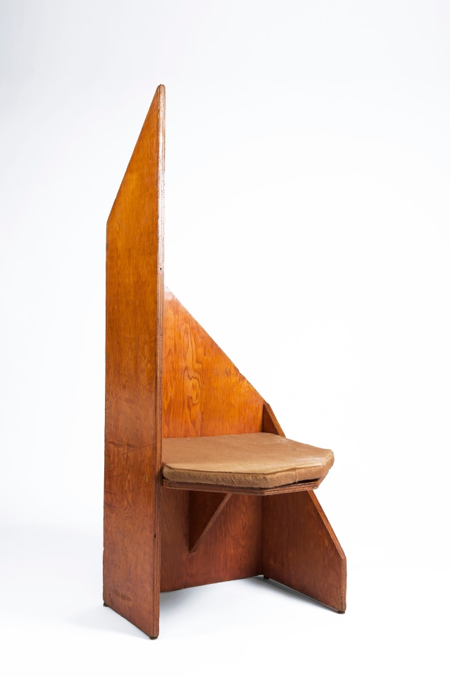 Herv&eacute; Baley's large chair main view