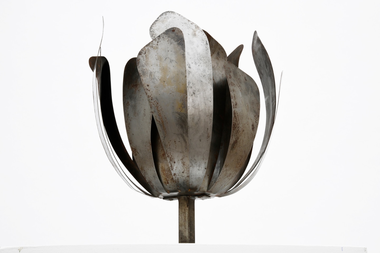 Andr&eacute; Jean Doucin's table lamp view of the top with light off