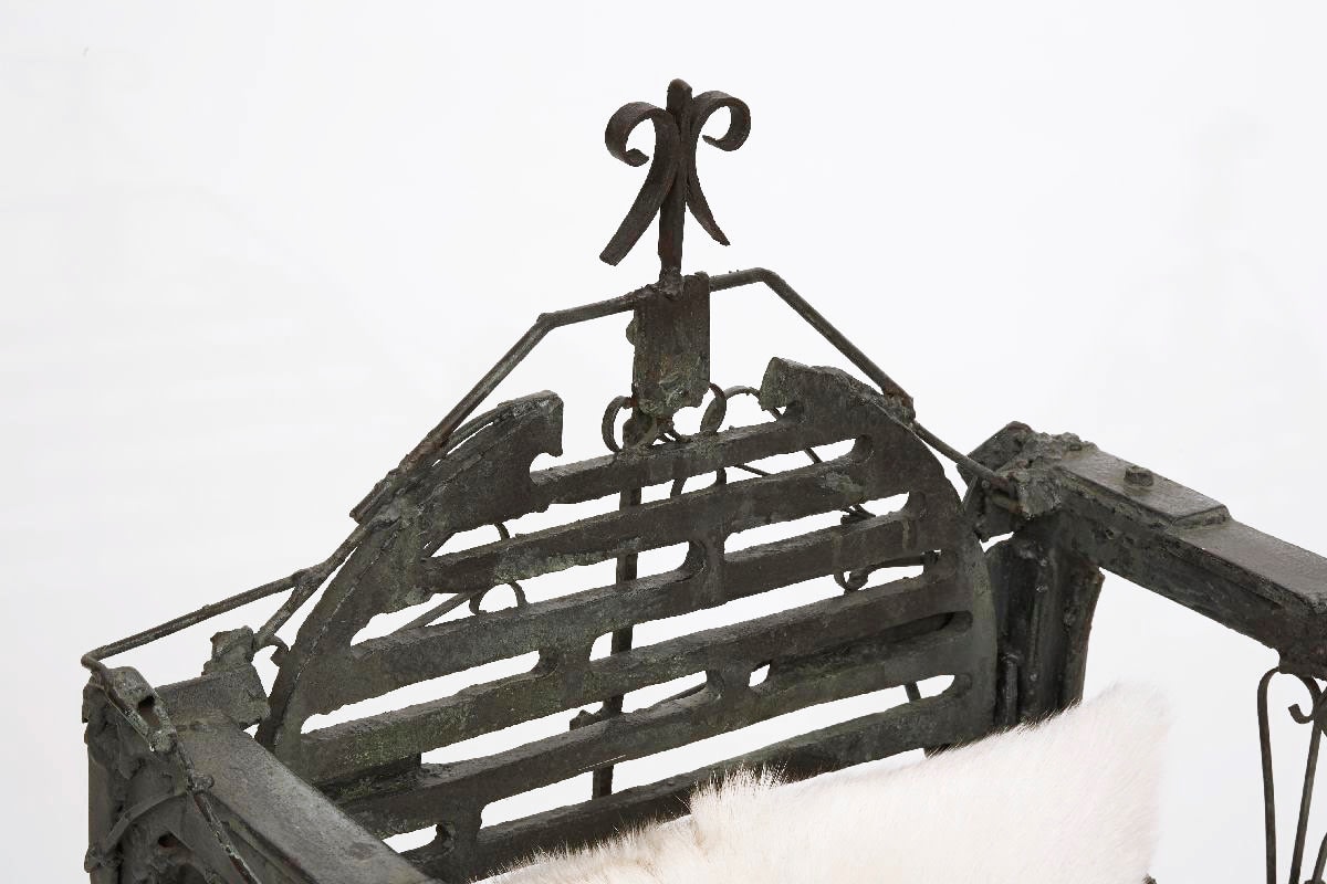 Sylvain Contini's sculptural armchair detailed view of back of chair