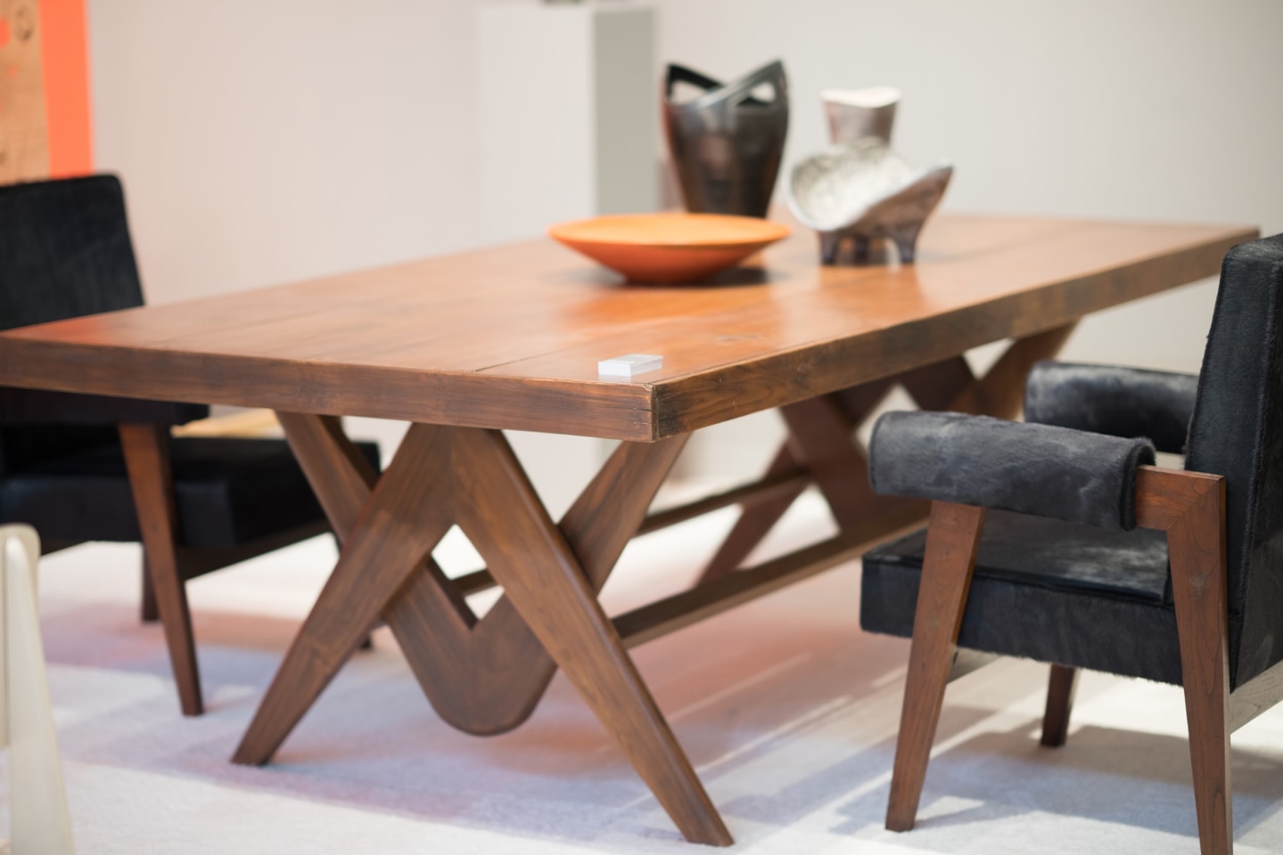 Pierre Jeanneret's Pair of Advocate and Press chairs and &quot;Committee&quot; table