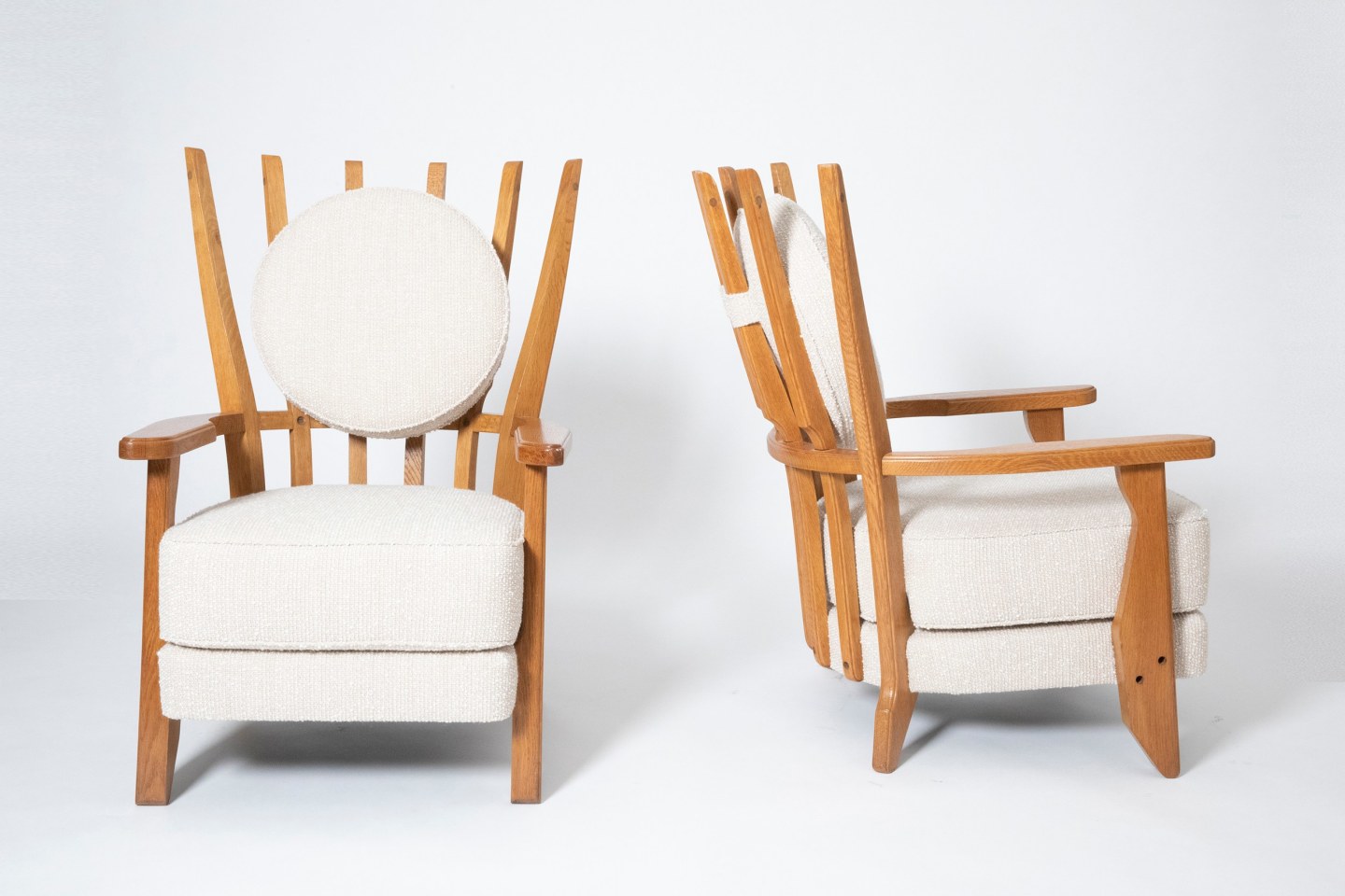 Guillerme et Chambron's Pair of &quot; Tapissier&quot; armchairs, front and side views