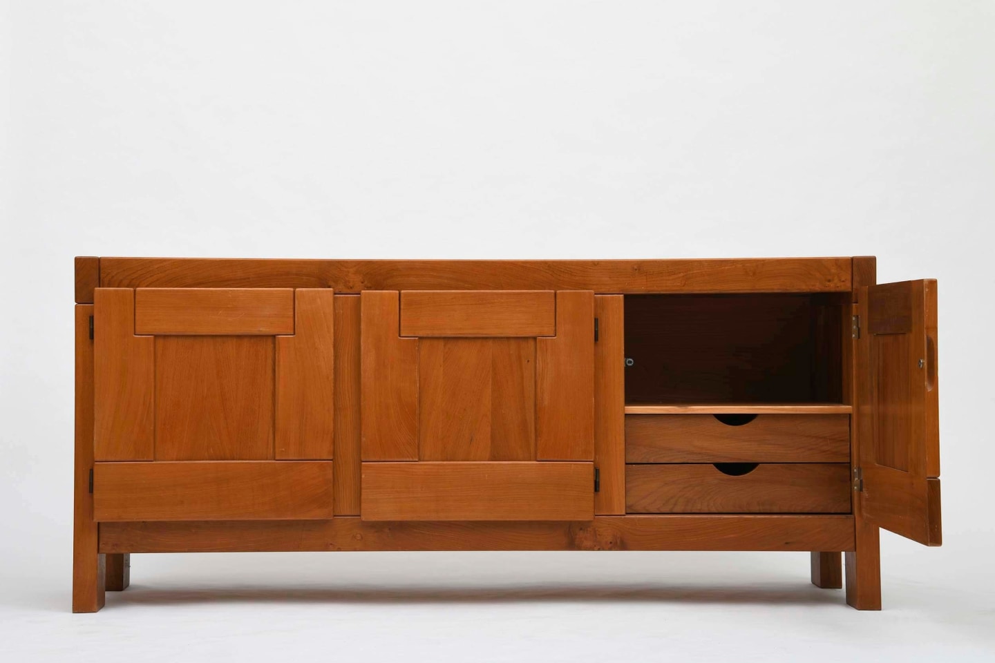 Maison Regain's sideboard right door open