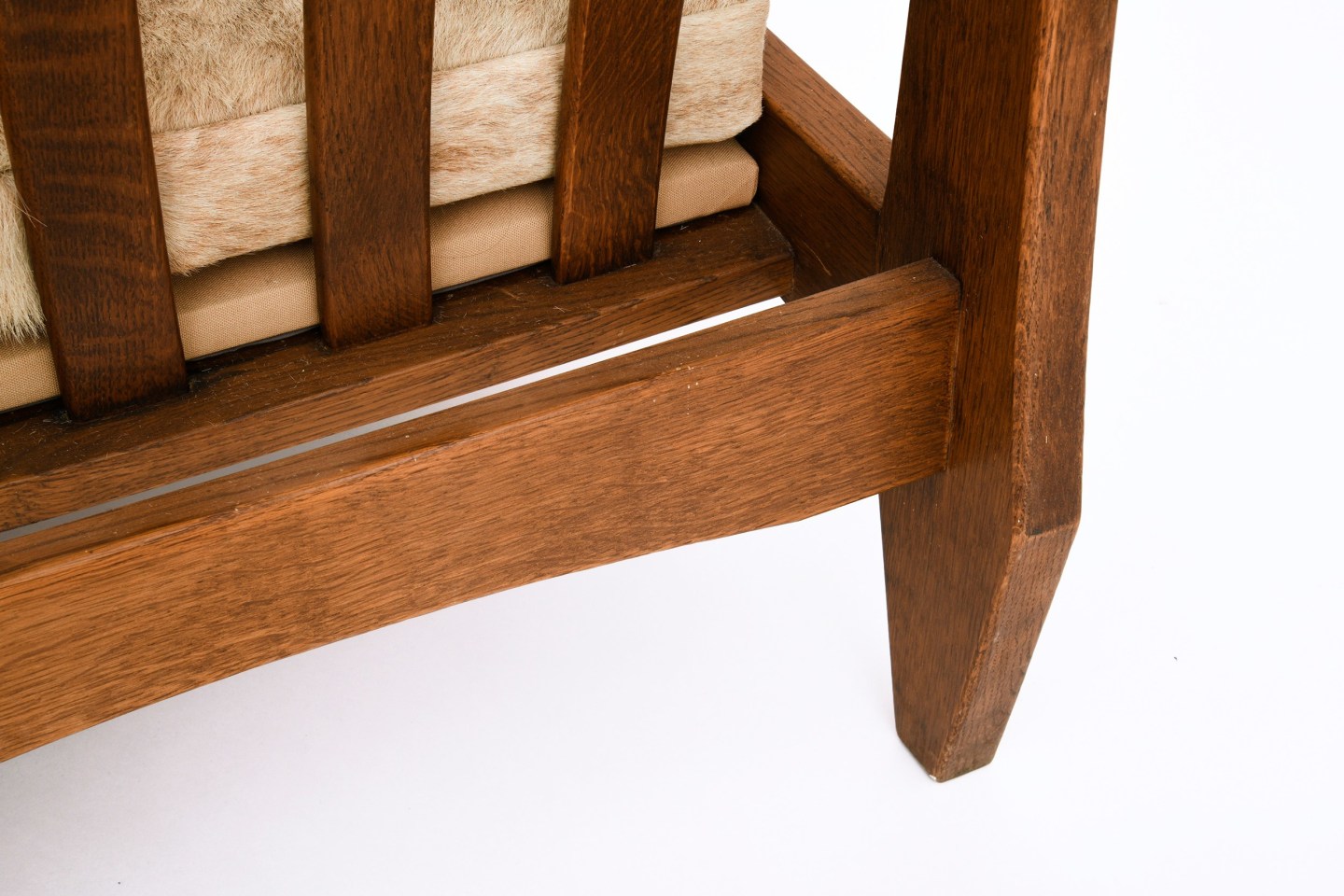 Unattributed pair of armchairs, detailed of back leg