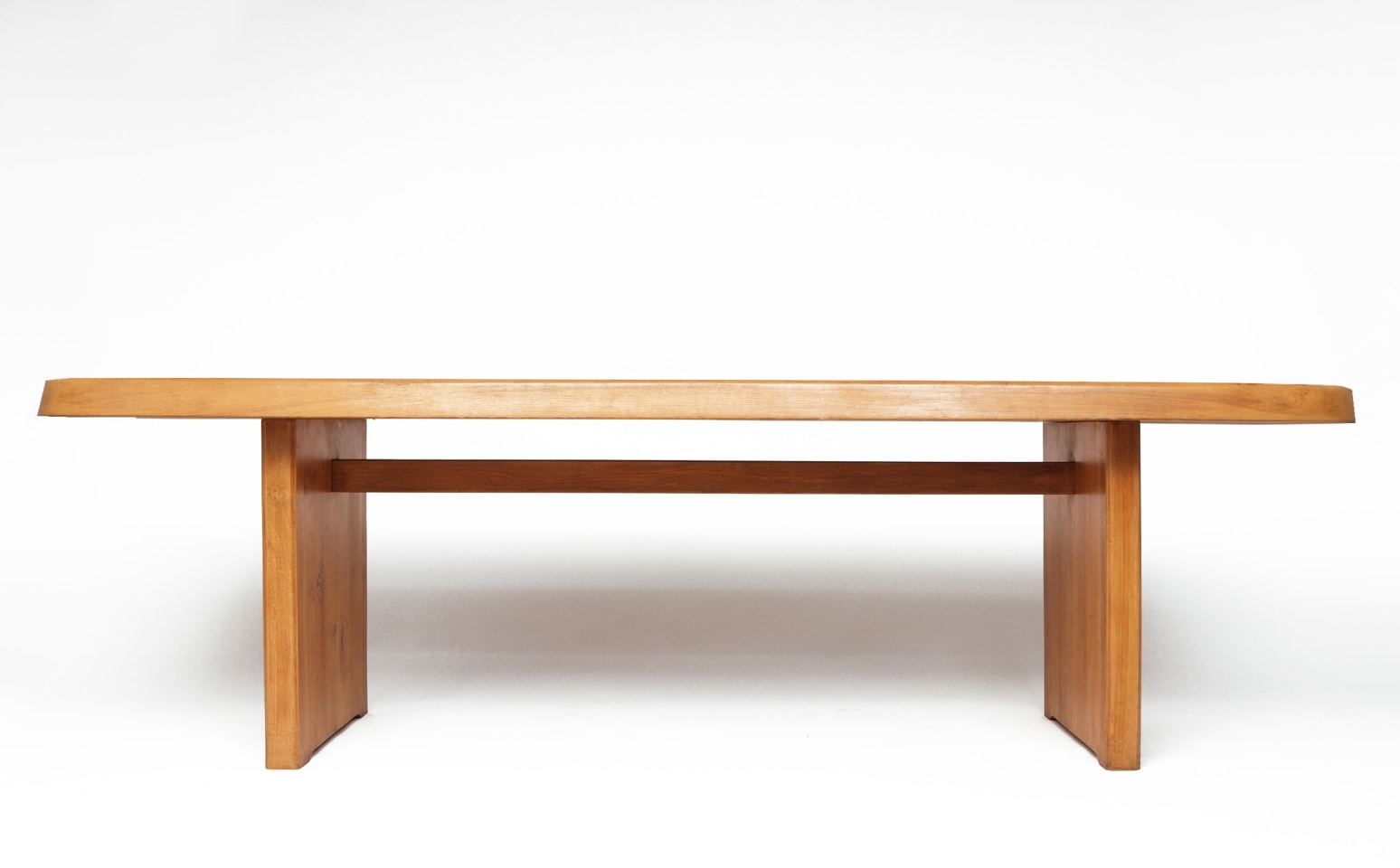 Pierre Chapo's &quot;T20A&quot; dining table straight eye-level view