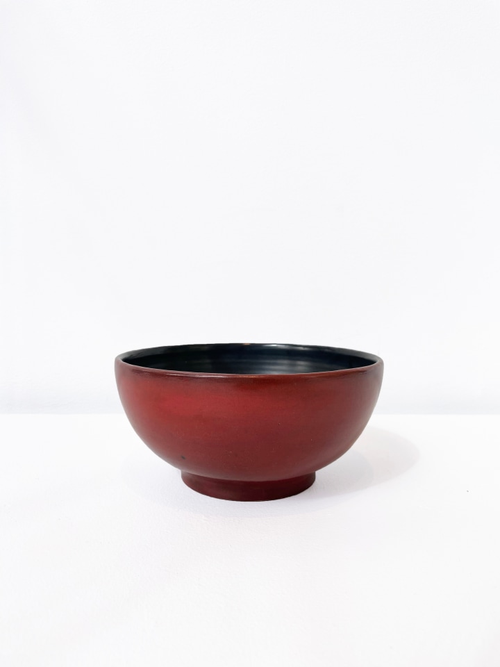Georges Jouve's bowl, straight full view from eye-level