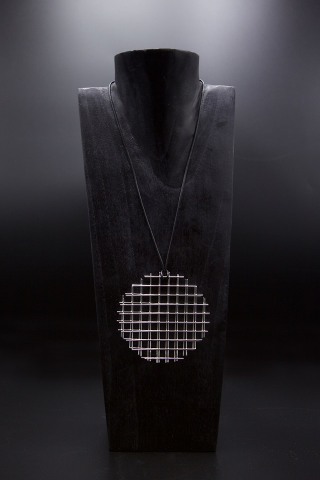 François Morellet's &quot;Trame Disques quadrillés argentés&quot; necklace, front straight view