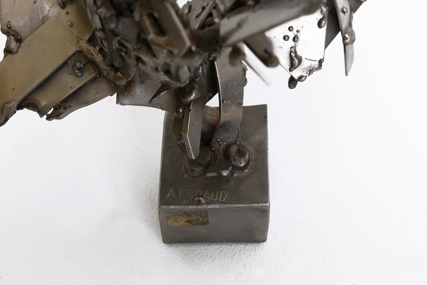 Albert Feraud's sculpture detailed image of signature on base
