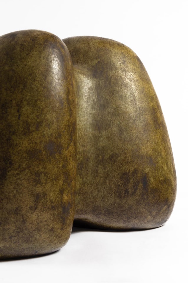 Les 2 Potiers' ceramic sculpture detailed view