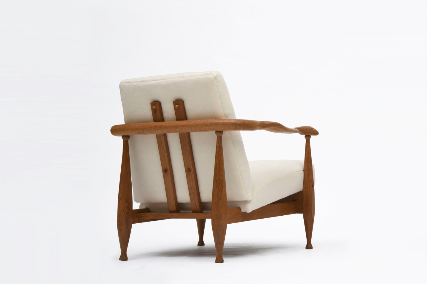 Guillerme et Chambron's armchair diagonal back view