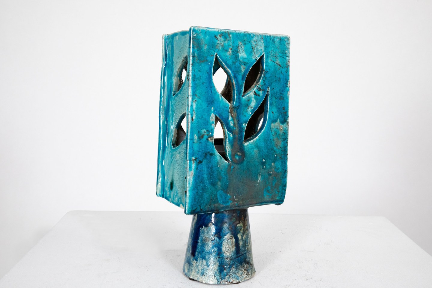 Vallauris' ceramic table lamp, front diagonal view