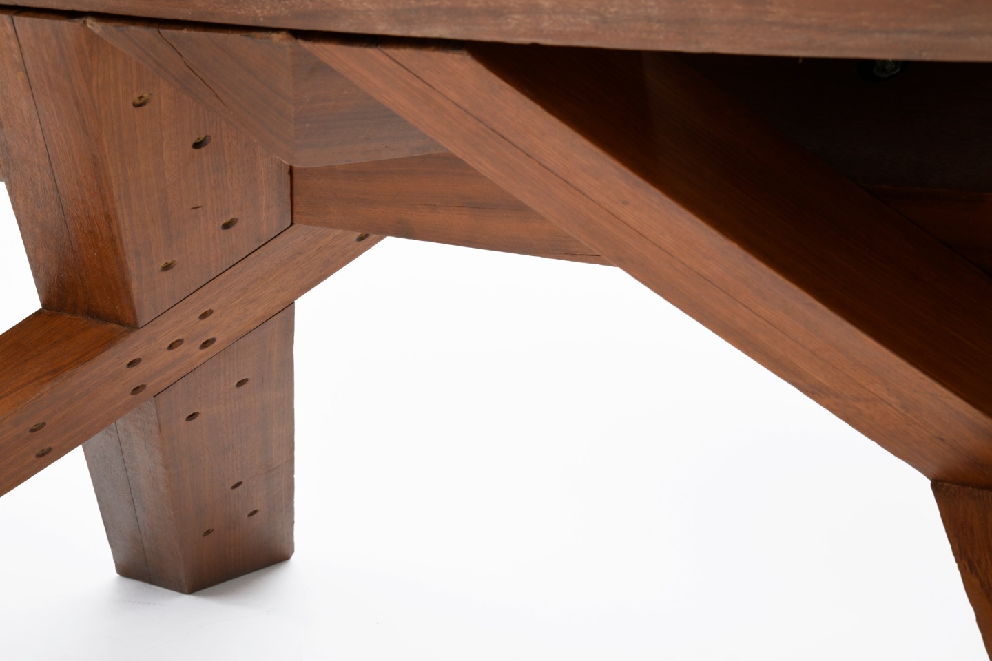 Dominique Zimbacca's unique sculptural table, detailed view below showing the legs