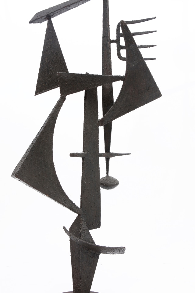 Michel Pinel's iron sculpture, detailed view of middle