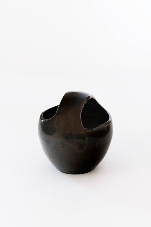 Suzanne Ramie's (Madoura) ceramic vase, full side view
