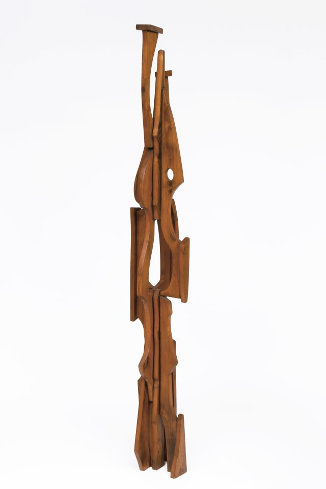 Ricardo Santamaria large wooden sculpture, full side view