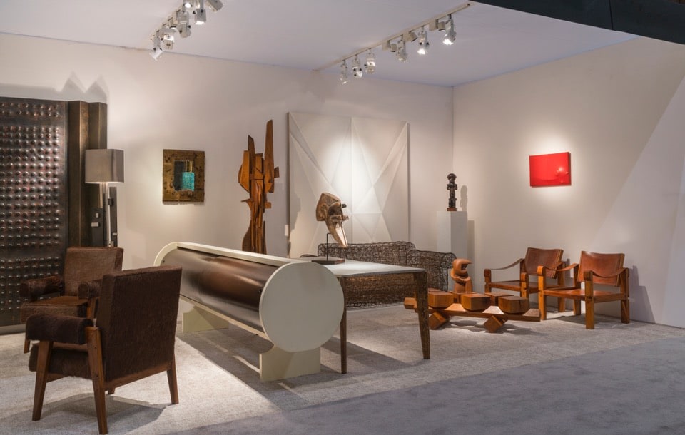 Side installation image of booth