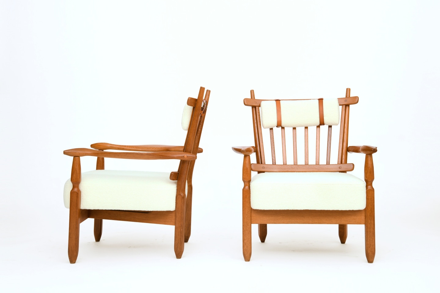 Guillerme et Chambron's pair of armchairs, side and front views