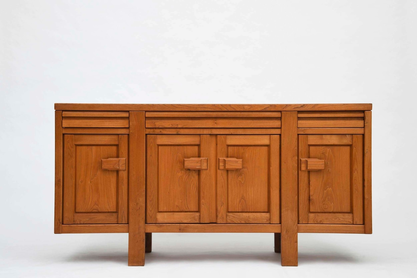 Maison Regain's sideboard