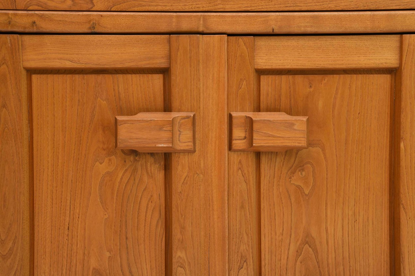Maison Regain's sideboard detail of knobs