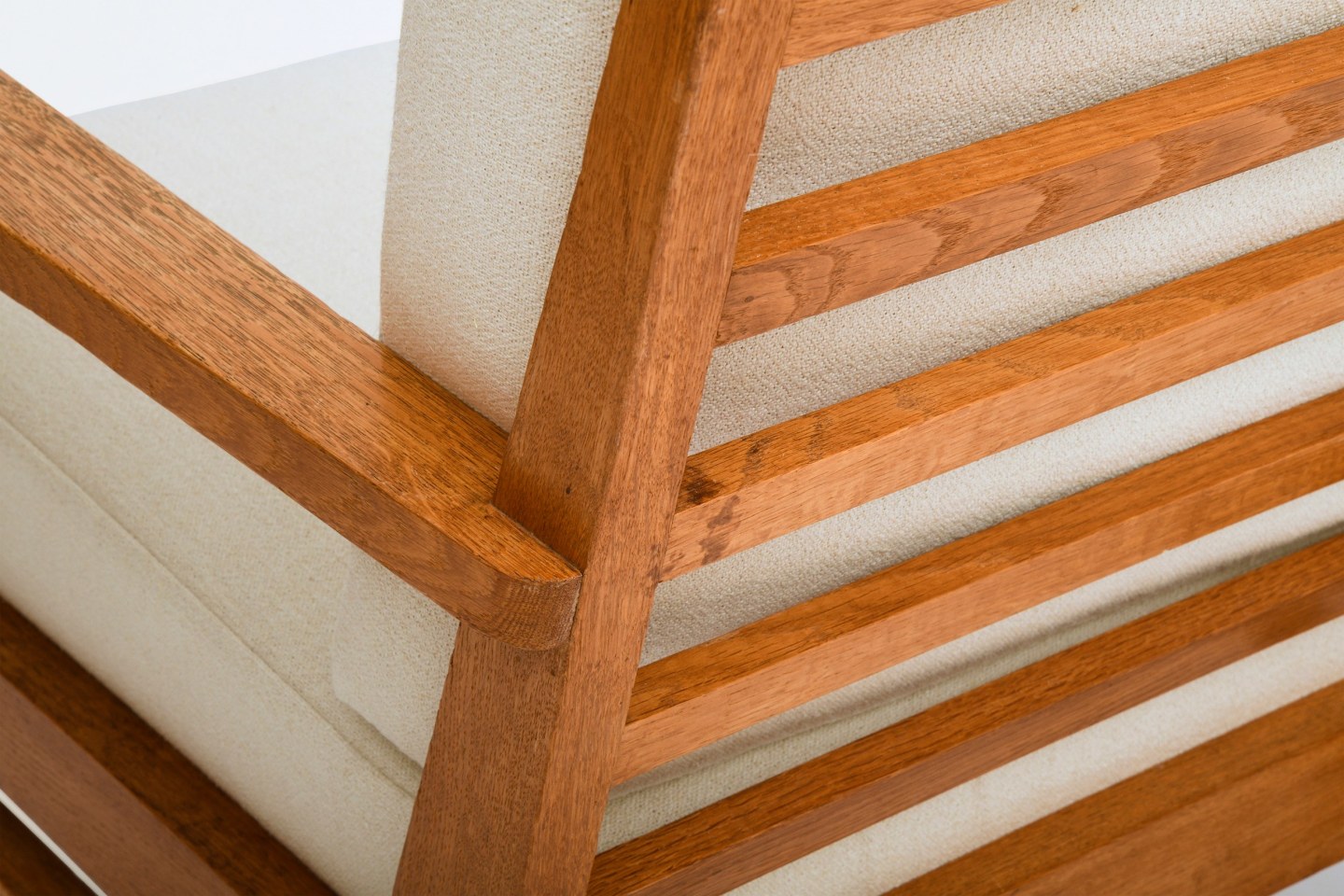 Ren&eacute; Gabriel's pair of armchairs, detailed view of back