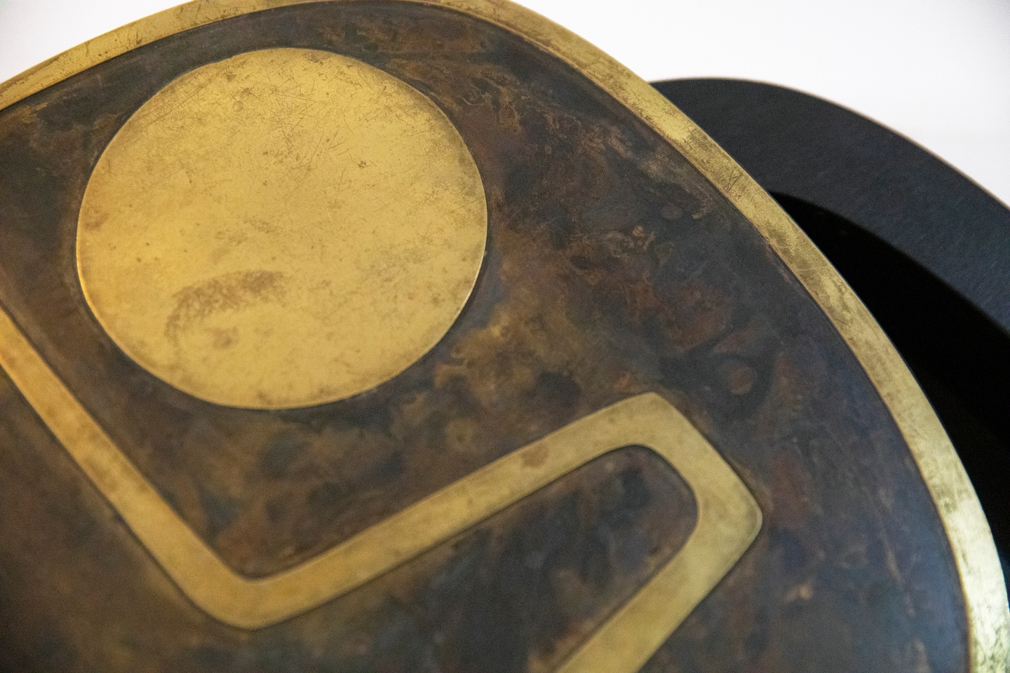 Jany Blazy's box, detailed view of top of lid