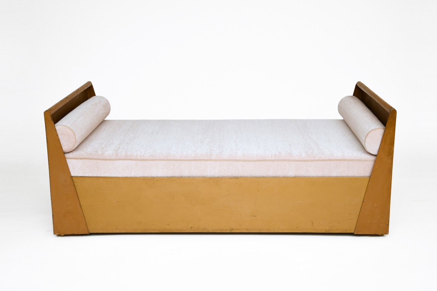 Ren&eacute; Prou's daybed, full straight view from above