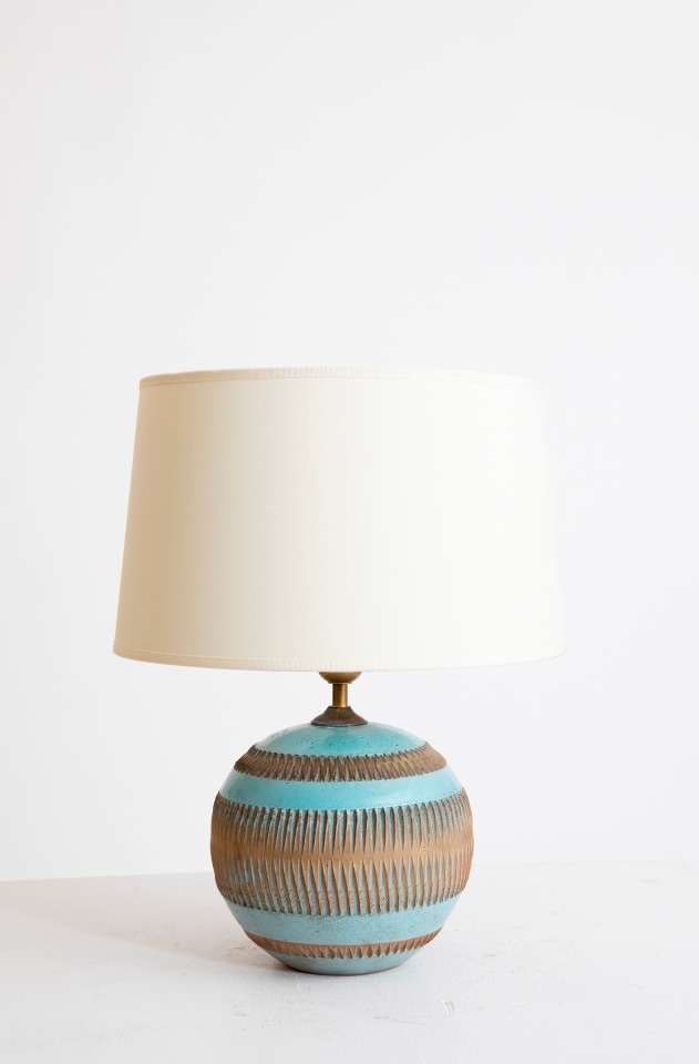 Jean Besnard's ceramic table lamp, vertical image, front straight view