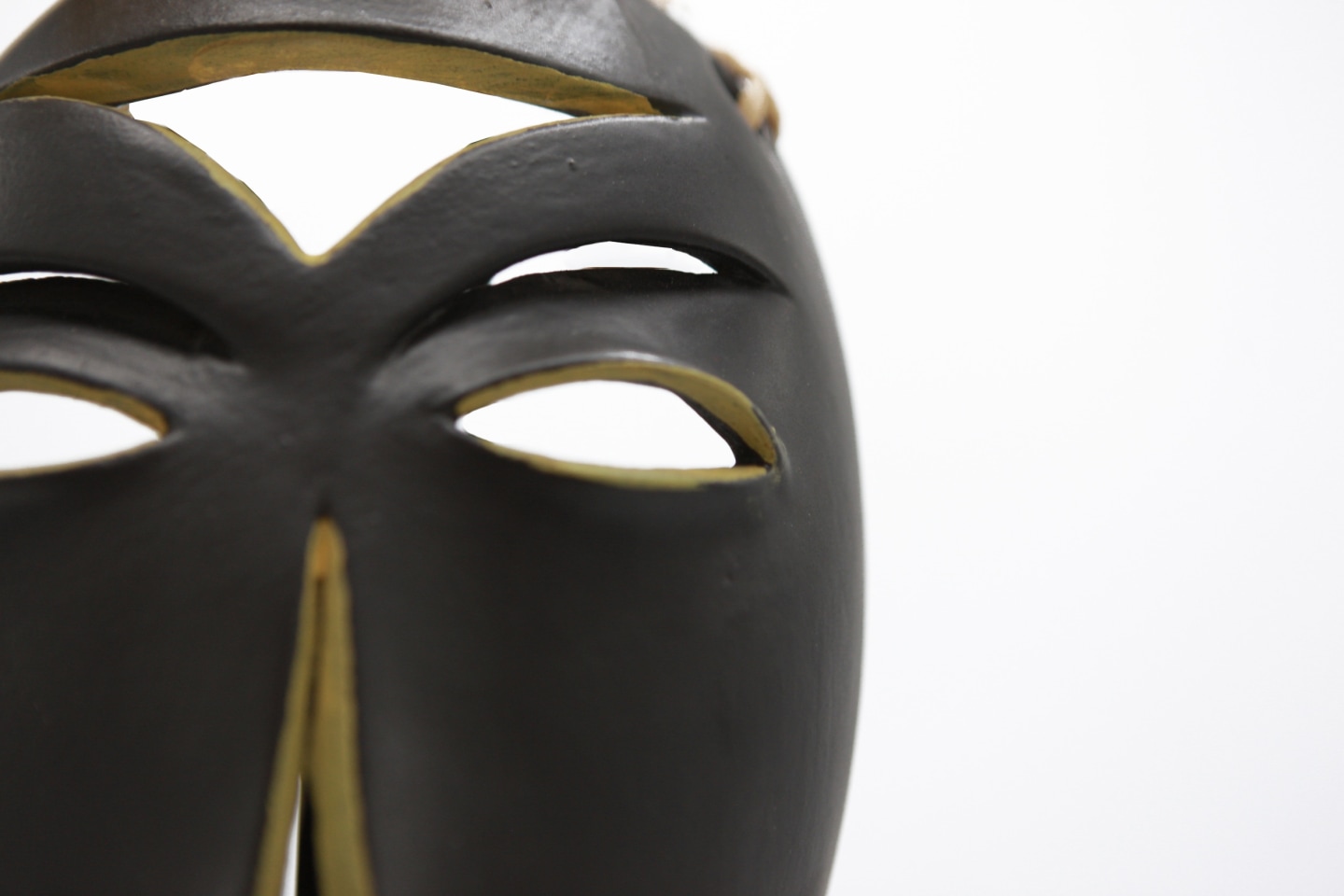 R. Weil's ceramic mask, detailed view of face