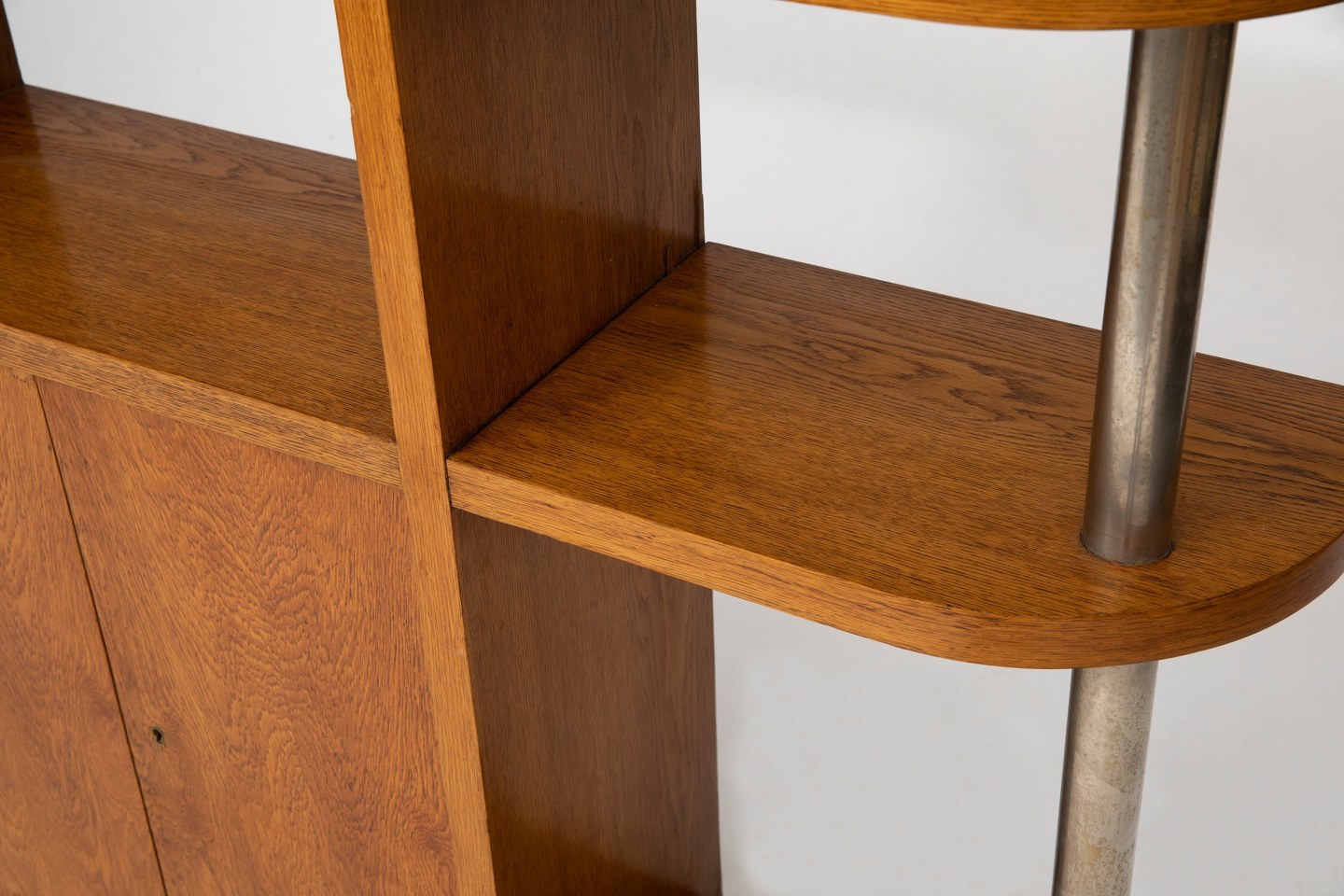 Jean Roy&egrave;re's bookshelf, detailed view of shelves