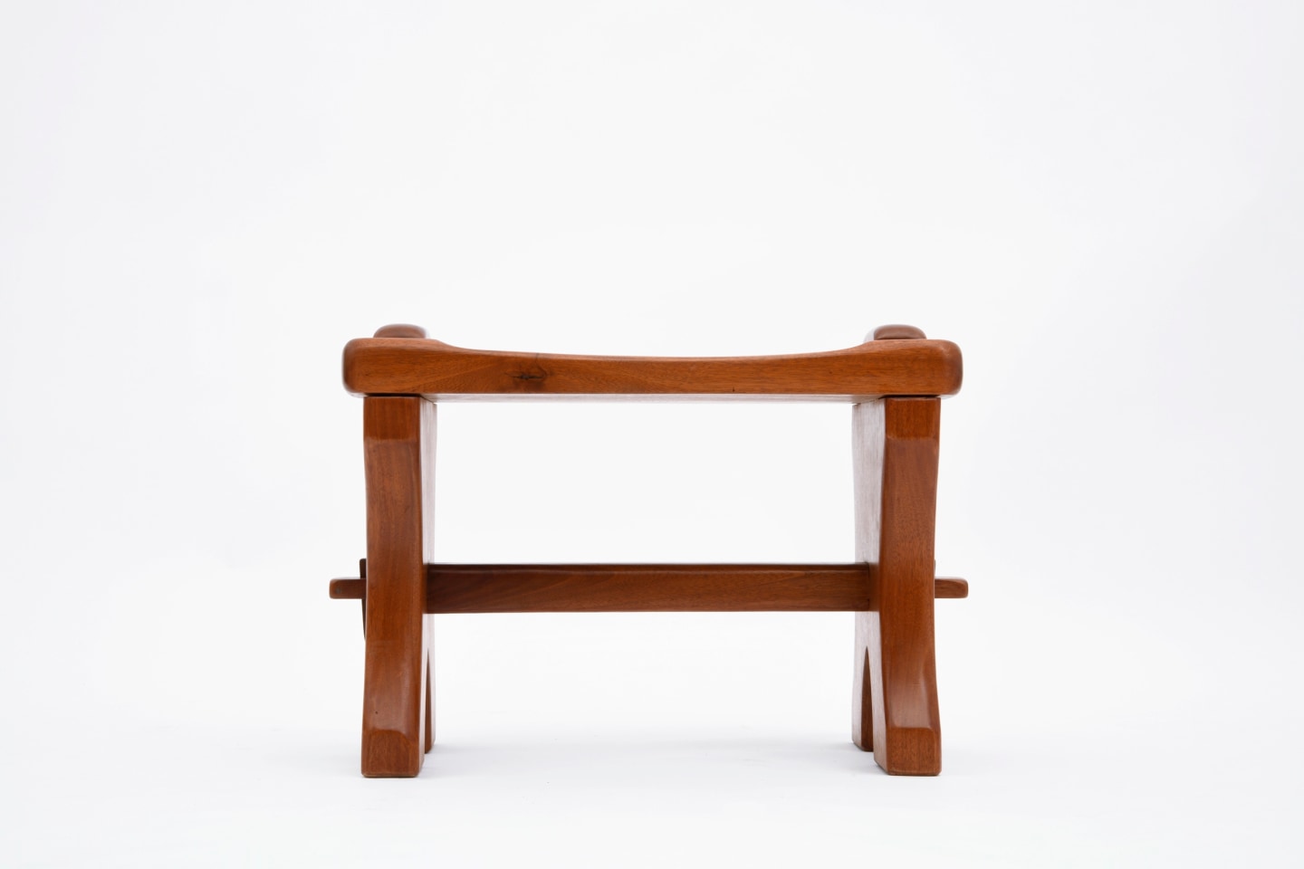 Odile Noll's side table/stool, straight eye-level view