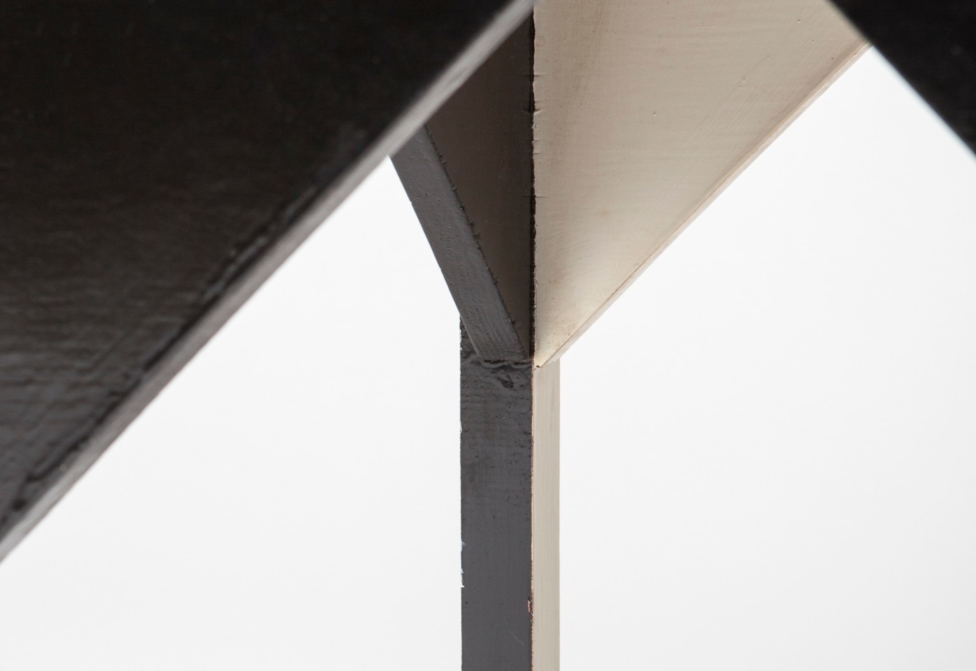 Paul Ludick's &quot;Apartheid&quot; chair, detailed view of bottom of chair