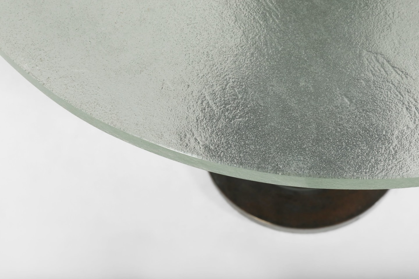 Djo Bourgeois (1898 - 1937) Side Table, c.1930_detailed view of glass component of side table