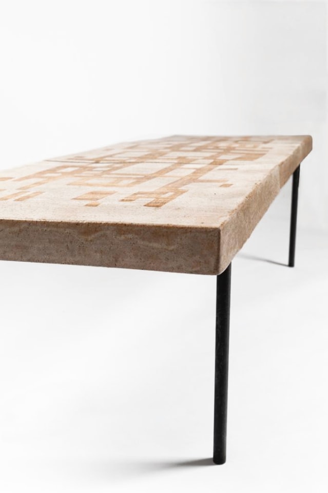 Andr&eacute; Borderie ceramic coffee table detail view of leg and table top