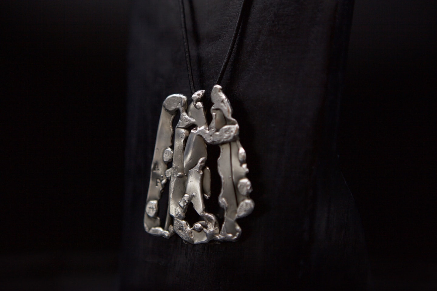 Albert Feraud's pendant close up diagonal view