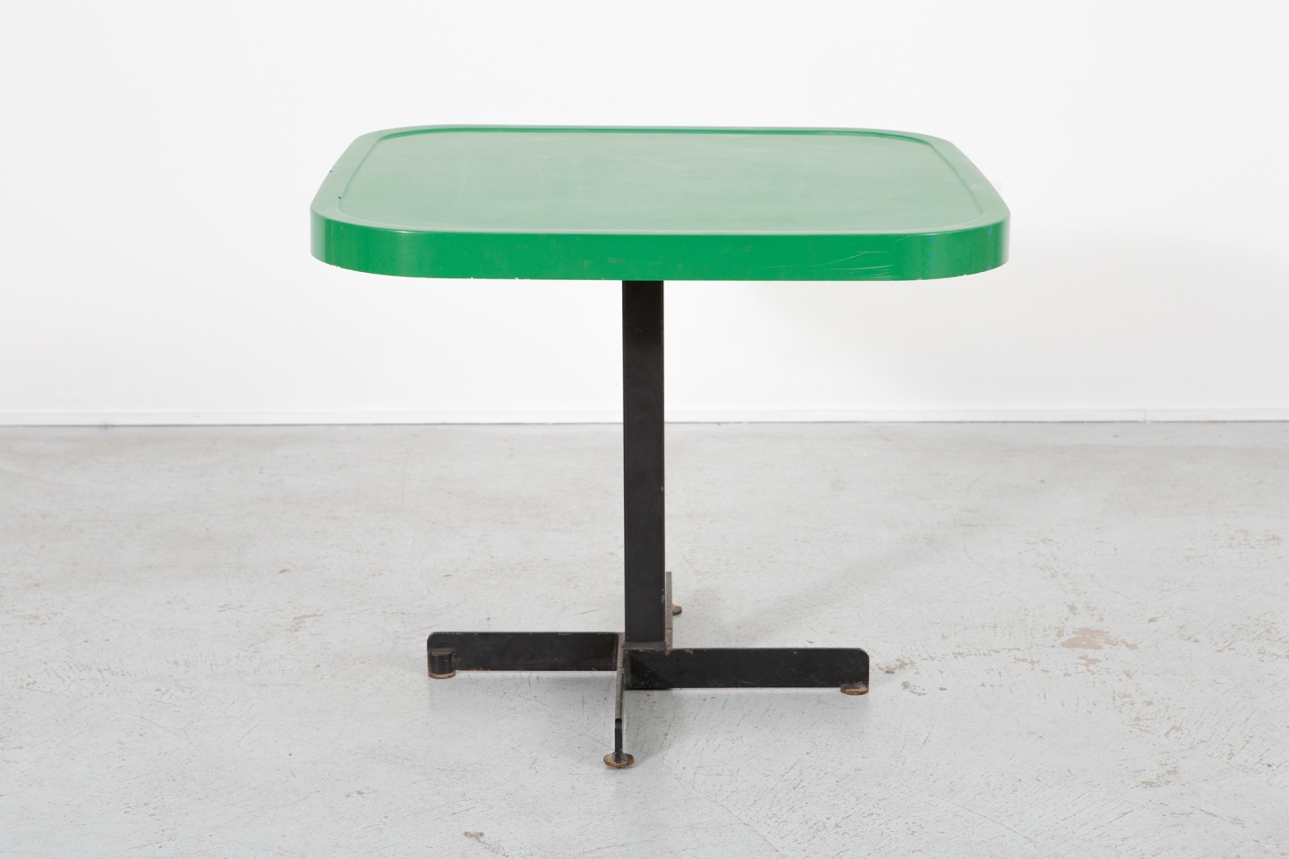 Image of Charlotte Perriand (1903 - 1999) &quot;Les Arcs&quot; pedestal table, c.1960
