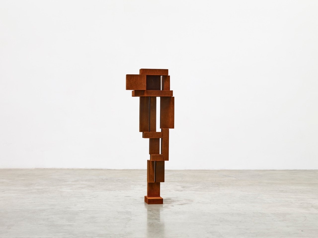 ANTONY GORMLEY, LEAN II, 2018