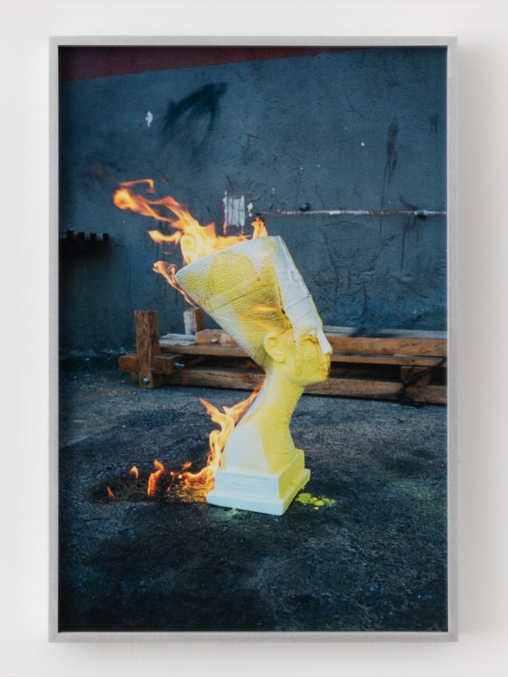 Nefertiti (Lit Freestyle), 2018-2020, digital chromogenic print