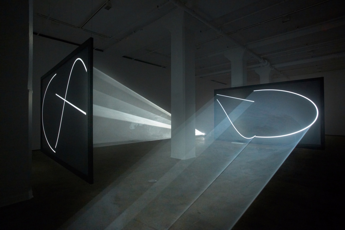 Anthony McCall - Artists - Sean Kelly Gallery