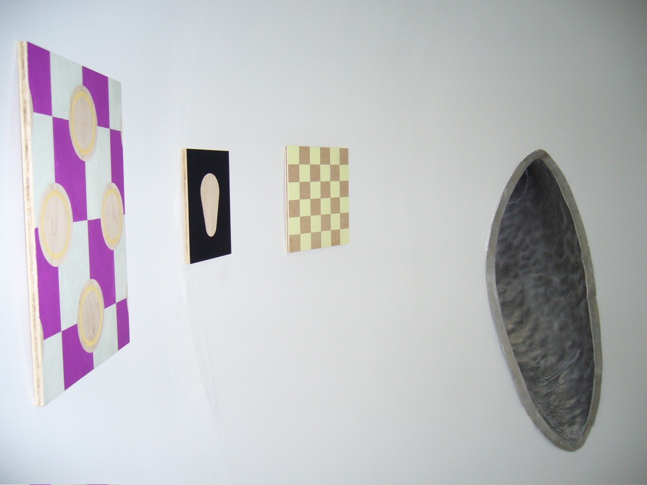 Mai-Thu Perret