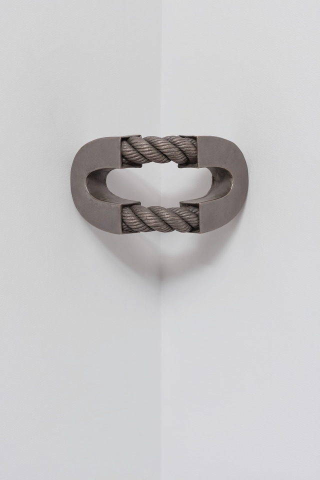 Ricky Swallow, Split &lsquo;O&rsquo; with Rope (Corner) and Split &#039;0&#039; with Rope, Reversed (Corner), 2016 - 2017