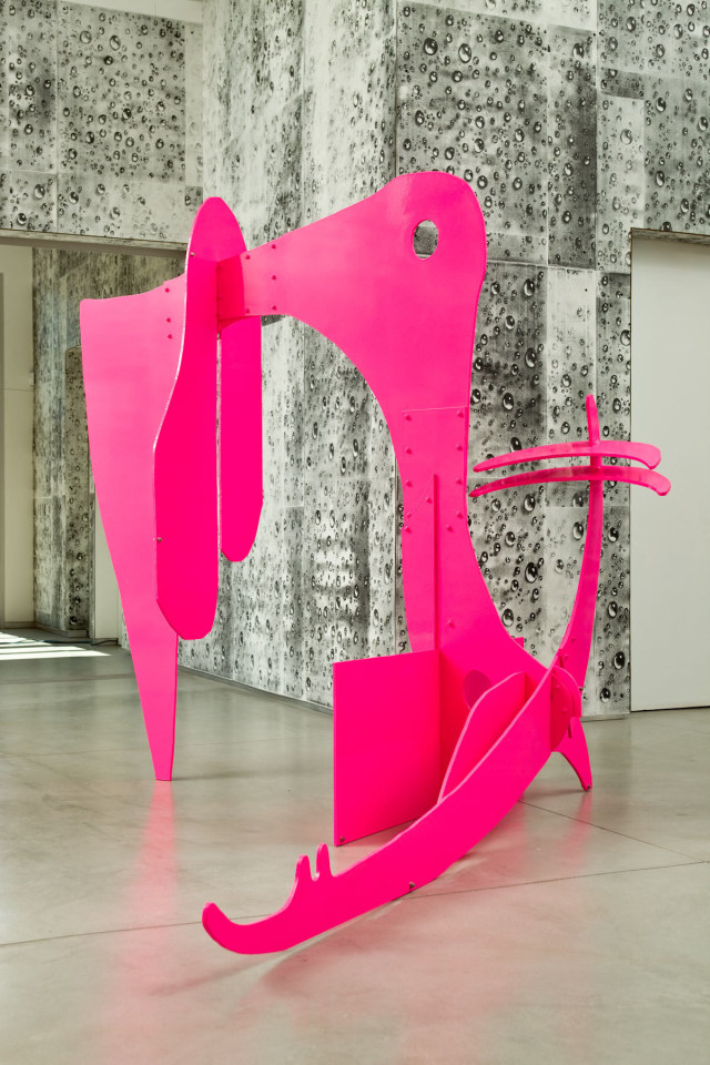 Aaron Curry Mammut, 2010