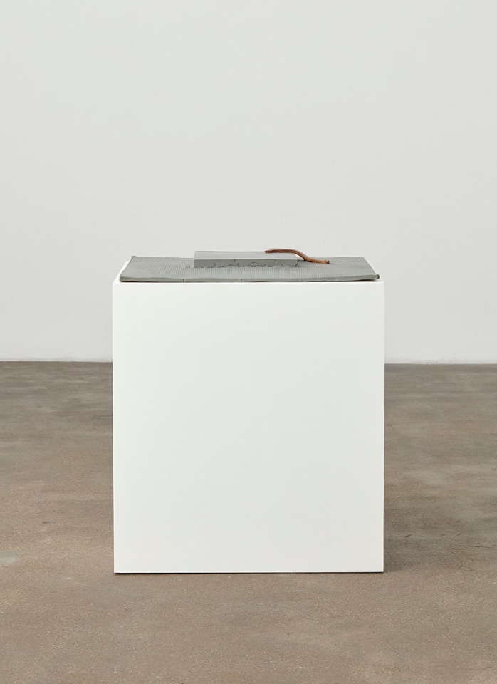 A square a banana, 2016