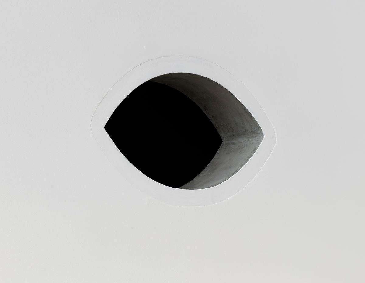 A wall two holes, 2016,