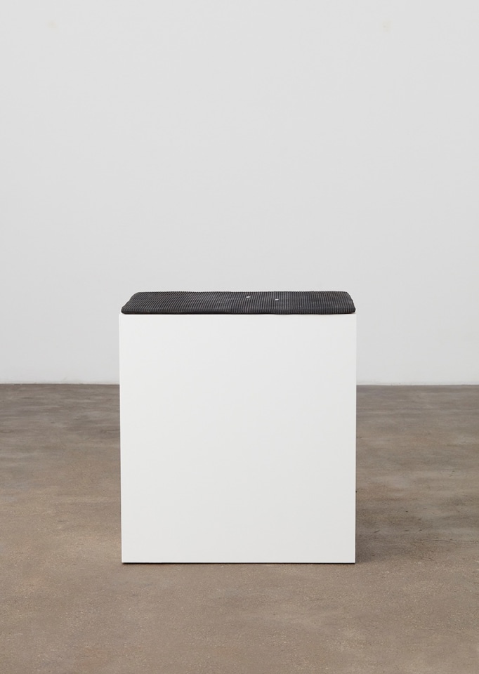 A carpet two tablets, 2016