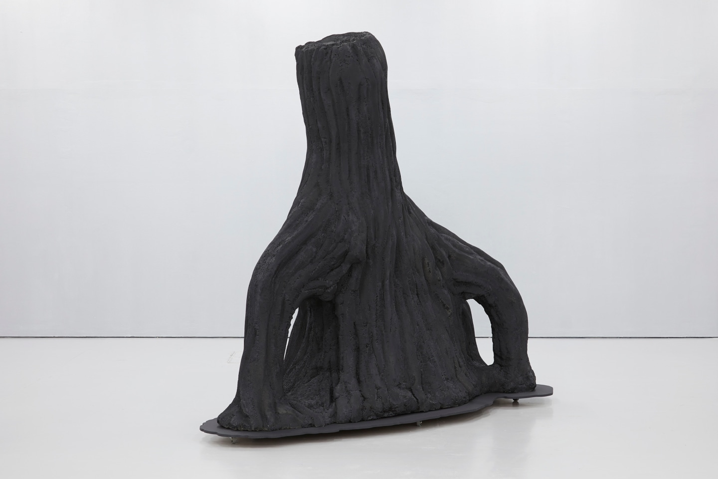 Mai-Thu Perret