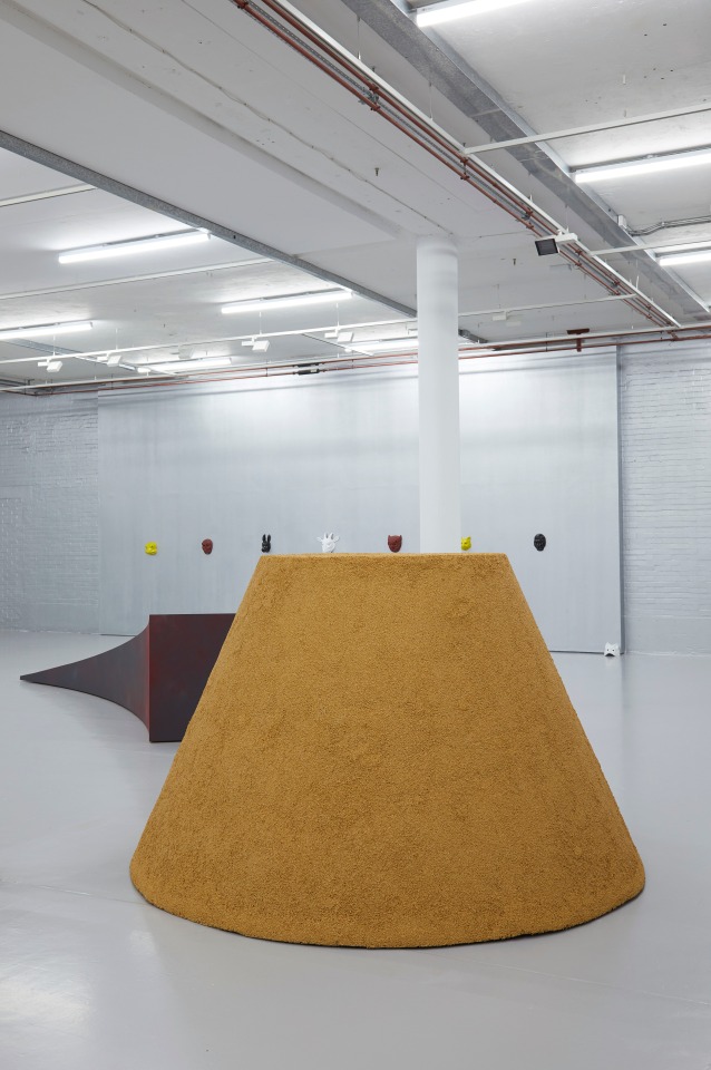 Mai-Thu Perret
